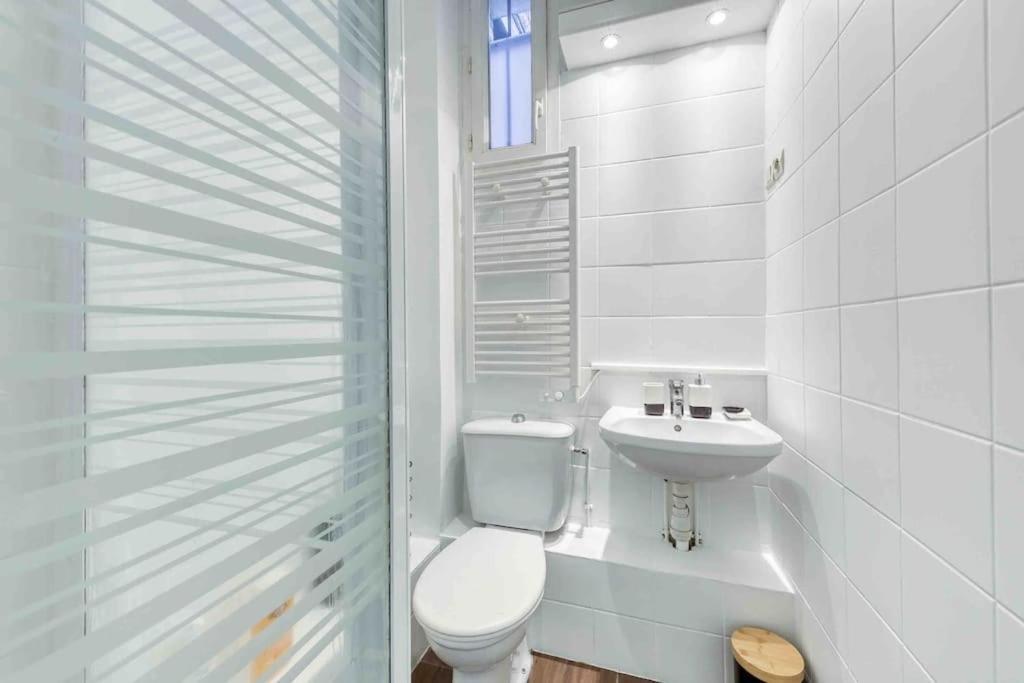 Paris Gentilly Appartement Tout Equipe - Rer B Exteriör bild